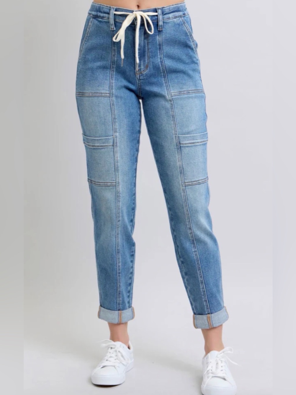 Judy Blue Light Blue Denim Cargo Jogger Jeans with Drawstring. Women’s size 5/27